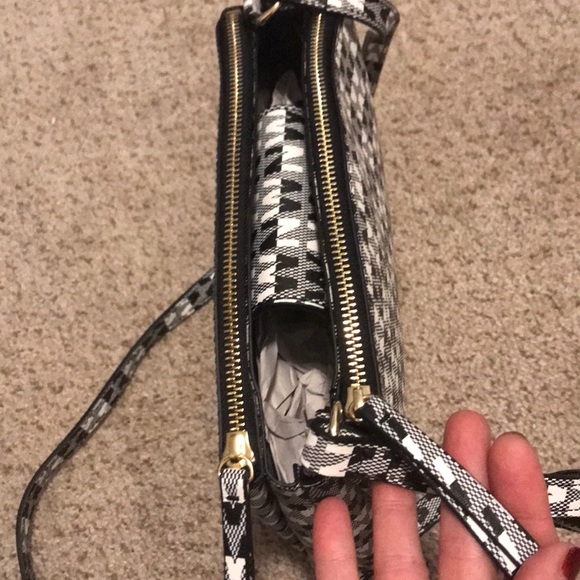 Nine West Logo purse - Picture 8 of 12